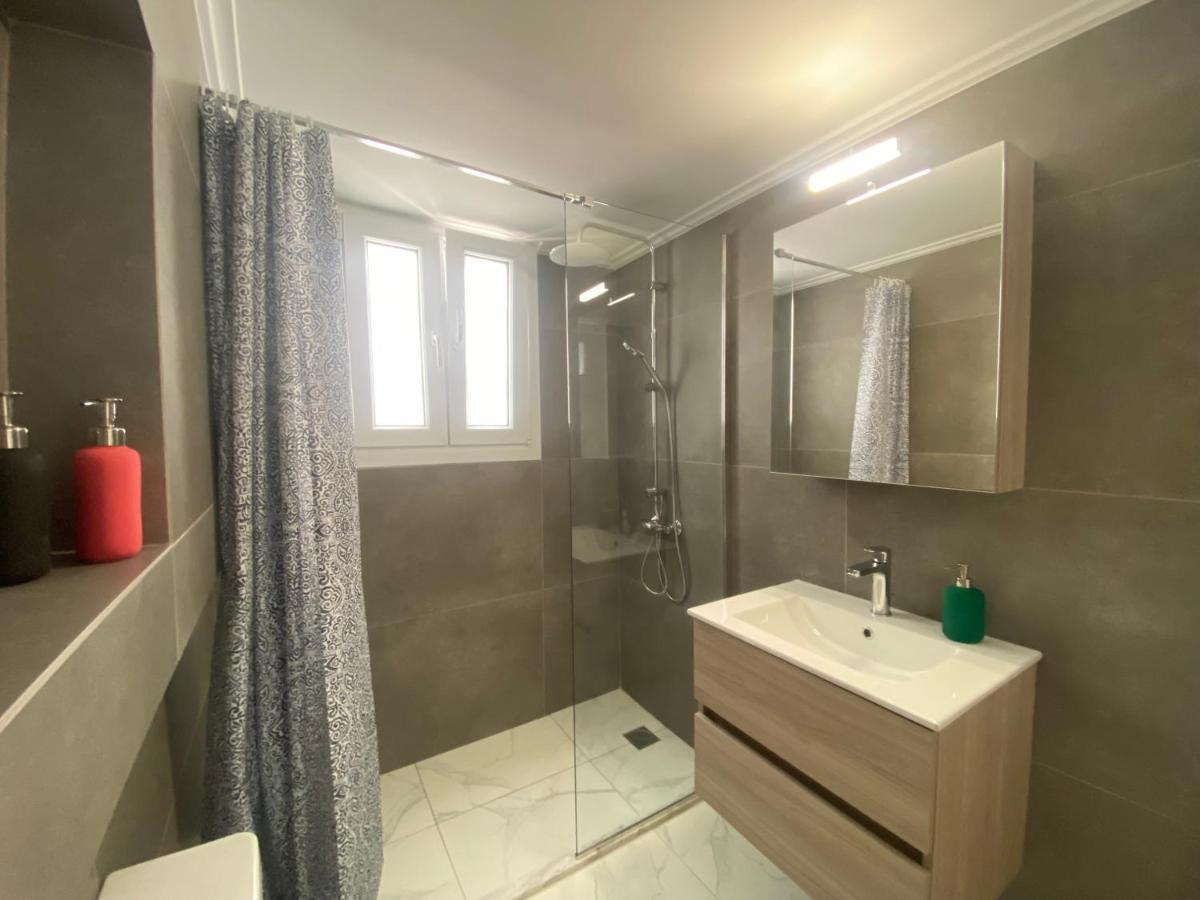 Faliro Comfort Apartment 10 Mins Walking To The Beach Афины Экстерьер фото