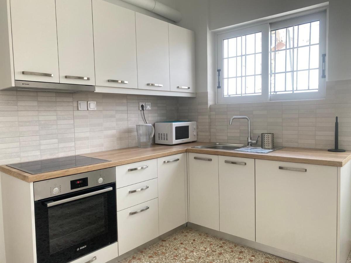 Faliro Comfort Apartment 10 Mins Walking To The Beach Афины Экстерьер фото